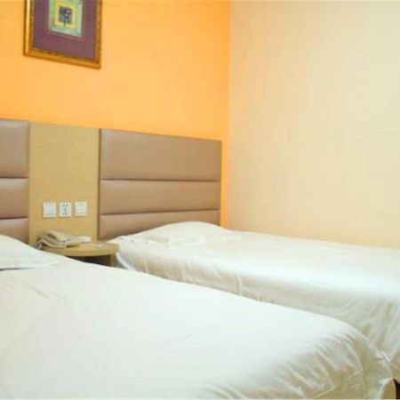 Greentree Inn Shandong Qingdao Railway Station Zhanqiao Yacht Wharf Express Экстерьер фото